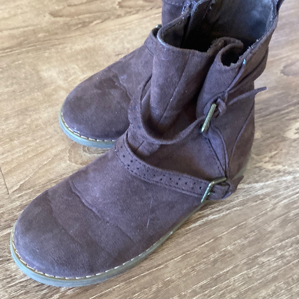 Girls brown boots great condition